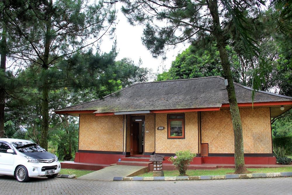 Sari Ater Hotel & Resort Ciater Exterior foto
